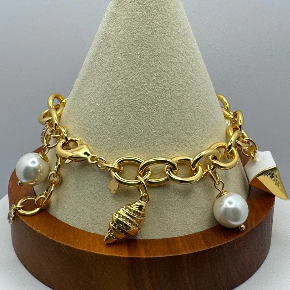KATE SPADE 🍰 Pastry Shop Charm Bracelet NWT - Picture 4 of 7